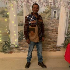 Meet your Posher, Troy